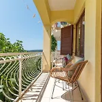 Gordan With Garden, 3 Min Walk To The Apartment Trogir