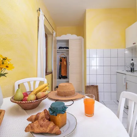 Gordan With Garden, 3 Min Walk To The