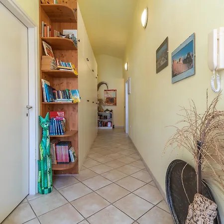 Gordan With Garden, 3 Min Walk To The Trogir