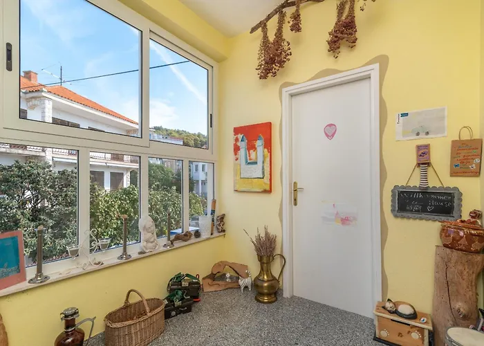 Gordan With Garden, 3 Min Walk To The 아파트