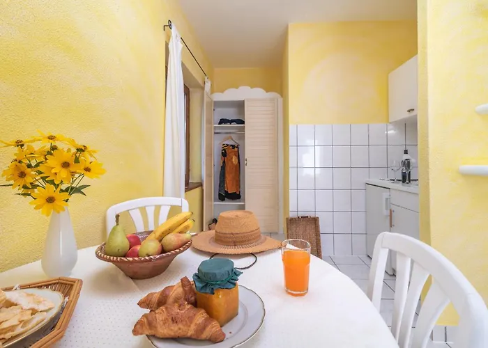Gordan With Garden, 3 Min Walk To The