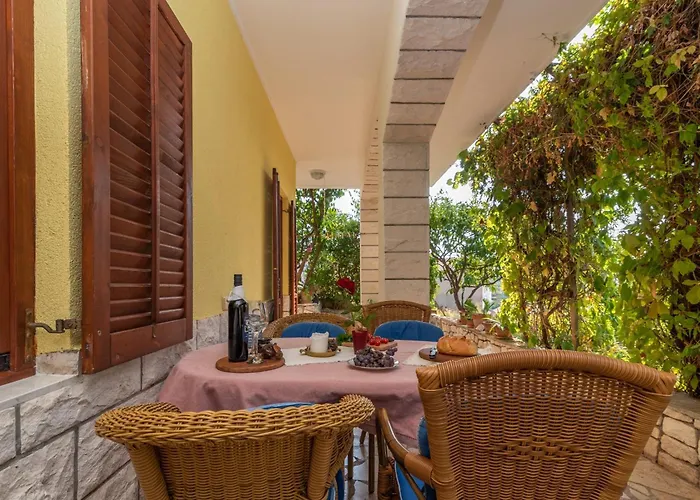 아파트 Gordan With Garden, 3 Min Walk To The