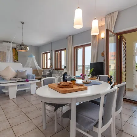 דירה Gordan With Garden, 3 Min Walk To The *