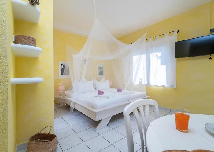 Gordan With Garden, 3 Min Walk To The *