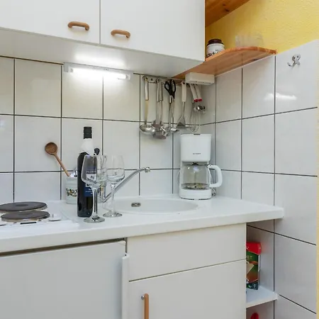 דירה Gordan With Garden, 3 Min Walk To The טרוגיר